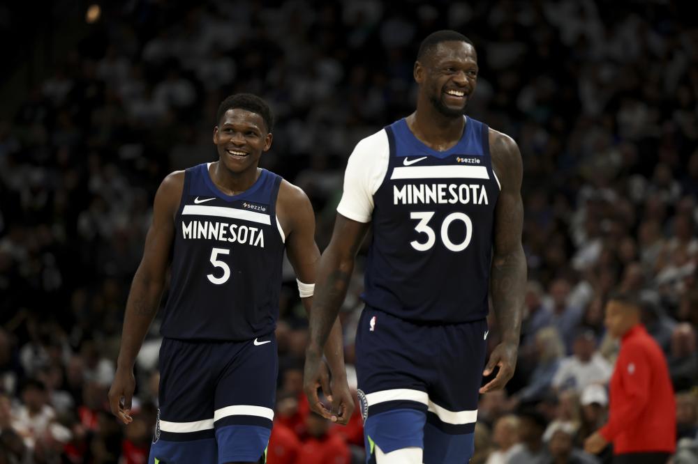 卢尼三分背 卢尼三分背